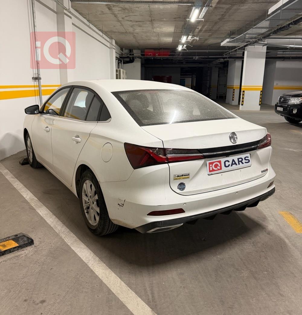 MG 5